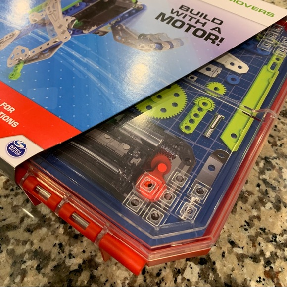 NWT ERECTOR by Meccano Innovation Sets, Motorized Movers S.T.E.A.M. Building Kit - Picture 5 of 13